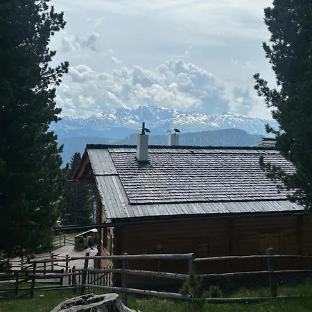 Da Mont Resciesa Bed & Breakfast